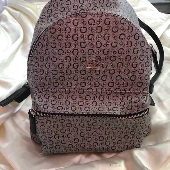 GUESS backpack - Picture 2 of 5